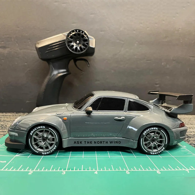 Voiture RC Drift 1:24 - Modèle Sport Haute Vitesse (20 km/h, 4x4, LED & Pneus de Rechange)