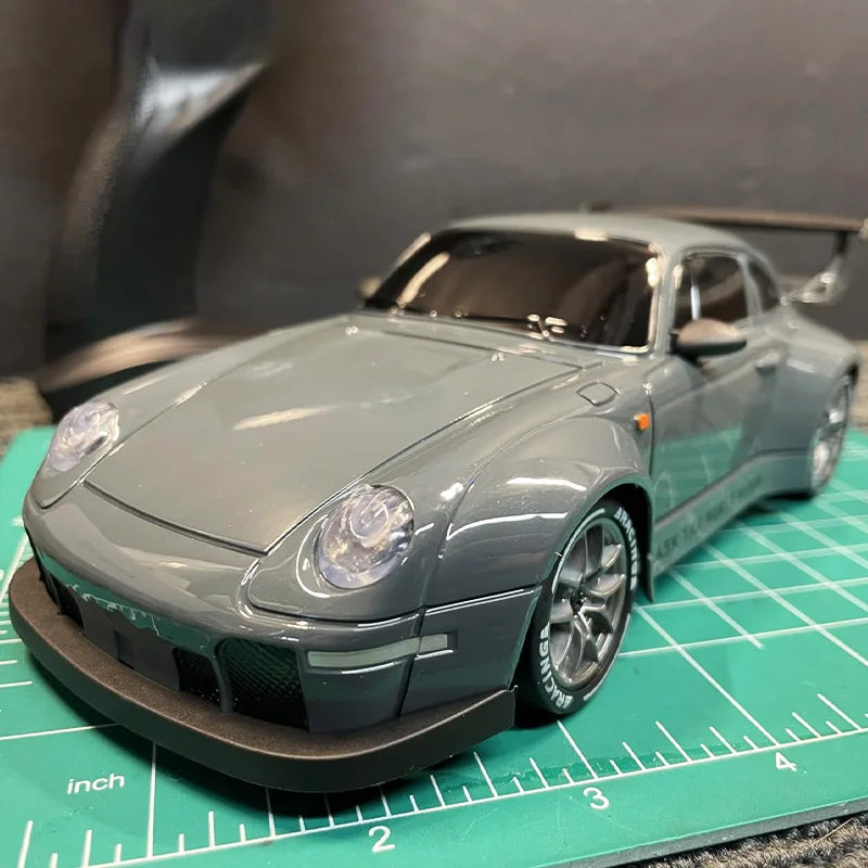 Voiture RC Drift 1:24 - Modèle Sport Haute Vitesse (20 km/h, 4x4, LED & Pneus de Rechange)